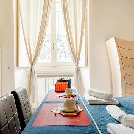 Exquisite Stay Via Crema Milaan Buitenkant foto